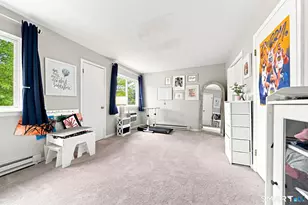 19 Woodway Rd, Stamford, CT 06907 - Photo 14