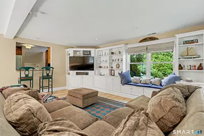 18 Buttonball Trail, Norwalk, CT 06851 - Photo 8