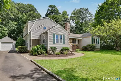 18 Buttonball Trail, Norwalk, CT 06851 - Photo 2