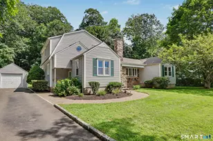18 Buttonball Trail, Norwalk, CT 06851 - Photo 2