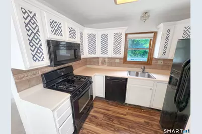 134 Mansfield Grove Road, East Haven, CT 06512 - Photo 12