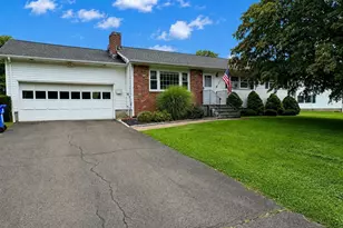 65 Barnum Rd, Danbury, CT 06811 - Photo 1