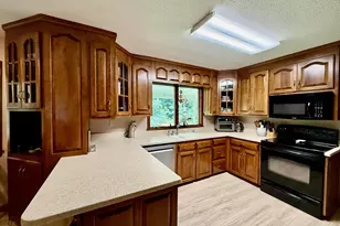 83 Niles Rd, Hebron, CT 06231 - Photo 18