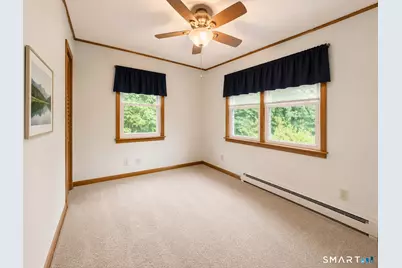 8 Darien Road, New Fairfield, CT 06812 - Photo 2