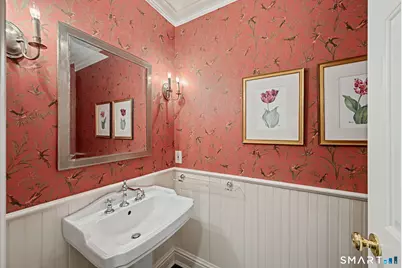 39 Bank Street #39, New Canaan, CT 06840 - Photo 18