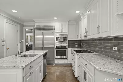 39 Bank Street #39, New Canaan, CT 06840 - Photo 8