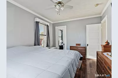 64 Glendale Avenue, Bridgeport, CT 06606 - Photo 18