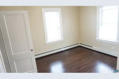 316 Linwood Avenue, Bridgeport, CT 06604 - Photo 12