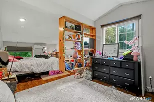 161 Delaware Dr, Stratford, CT 06614 - Photo 20