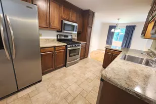 9 Oak Forest Dr, Manchester, CT 06042 - Photo 12