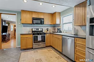 840 Monroe Turnpike, Monroe, CT 06468 - Photo 4