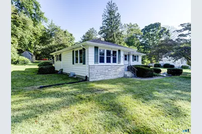 6 Whalehead Drive, Ledyard, CT 06335 - Photo 2