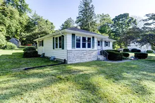 6 Whalehead Dr, Ledyard, CT 06335 - Photo 2