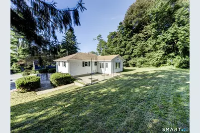 6 Whalehead Drive, Ledyard, CT 06335 - Photo 4
