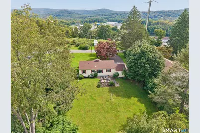 9 Hilltop View Lane, New Milford, CT 06776 - Photo 4