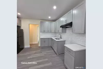 82 Bunker Hill Avenue #1st Fl, Waterbury, CT 06708 - Photo 12