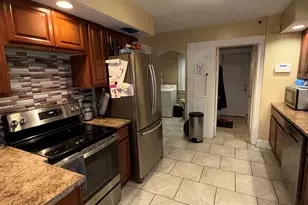 704 W Taft Ave, Bridgeport, CT 06604 - Photo 12
