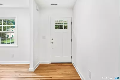 20 Woodlawn Avenue, Norwalk, CT 06854 - Photo 6