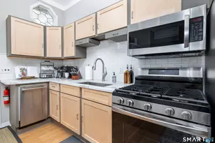 43 Woodland St, New Haven, CT 06511 - Photo 1