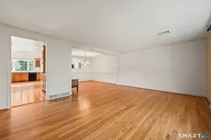 7 Banbury Dr, Simsbury, CT 06092 - Photo 6