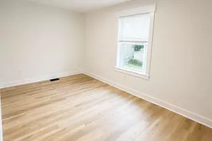 26 Gridley St, Bristol, CT 06010 - Photo 10