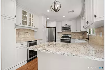 10 Macarthur Road, Trumbull, CT 06611 - Photo 6