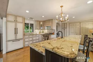 571 Woodland St, Glastonbury, CT 06073 - Photo 8