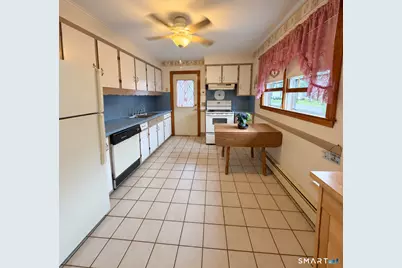22 Overbrook Road, North Haven, CT 06473 - Photo 10