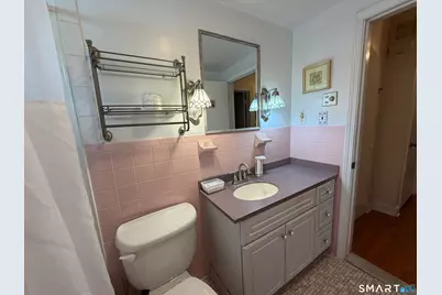 22 Overbrook Road, North Haven, CT 06473 - Photo 18