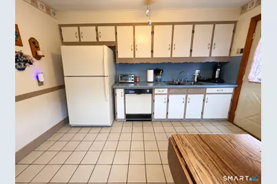 22 Overbrook Road, North Haven, CT 06473 - Photo 8