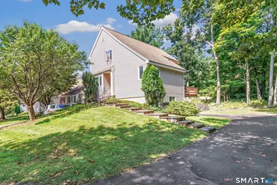 200 Fox Run, Shelton, CT 06484 - Photo 2