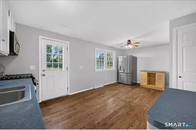 6 Carolina Drive #6, Montville, CT 06370 - Photo 4