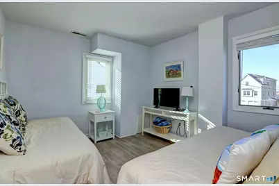 25 Milford Point Road, Milford, CT 06460 - Photo 30