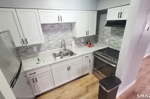 21 3rd St, Waterbury, CT 06708 - Photo 4