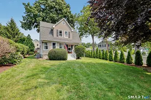 3 Fairfield Ave, Darien, CT 06820 - Photo 2