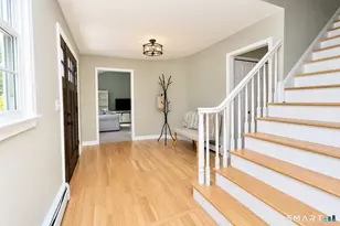 25 Watson Dr, Simsbury, CT 06070 - Photo 4