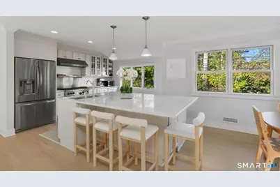 6 Meadowbank Road, Greenwich, CT 06870 - Photo 1