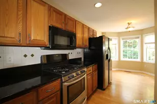 8005 Heartwood Ln, Danbury, CT 06811 - Photo 8