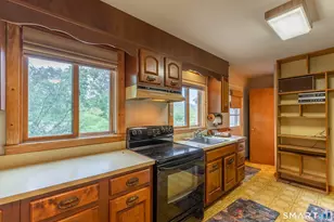 114 Ball Pond Rd, New Fairfield, CT 06812 - Photo 6