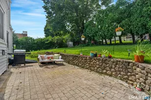 80 Oneco Ave, New London, CT 06320 - Photo 10