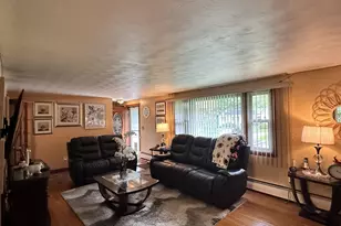 48 Ferguson Rd, Manchester, CT 06040 - Photo 2