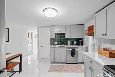 324 Washington Street #Apt. 2, Middletown, CT 06457 - Photo 4