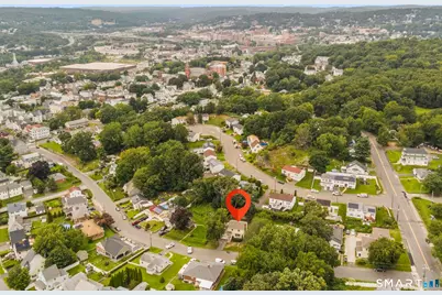 341 Lounsbury Street, Waterbury, CT 06706 - Photo 32