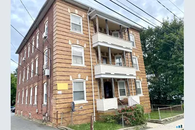 33 Smith Street, New Britain, CT 06053 - Photo 12