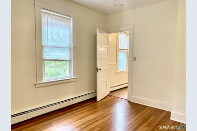 33 Smith Street, New Britain, CT 06053 - Photo 6