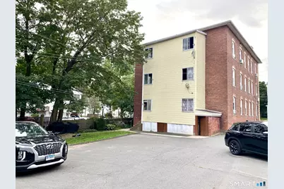 33 Smith Street, New Britain, CT 06053 - Photo 2