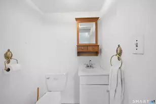 190 McGrath Ct, Stratford, CT 06615 - Photo 8