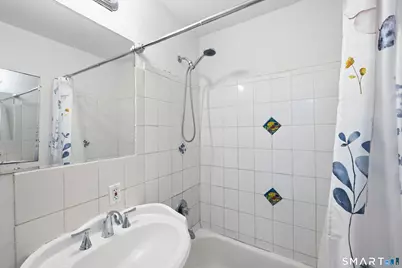 190 McGrath Court, Stratford, CT 06615 - Photo 22