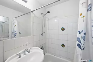 190 McGrath Ct, Stratford, CT 06615 - Photo 22