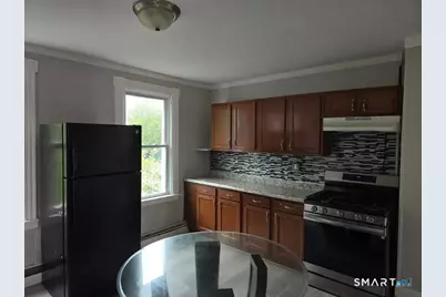274 Orange Street #2nd floor, Waterbury, CT 06704 - Photo 2